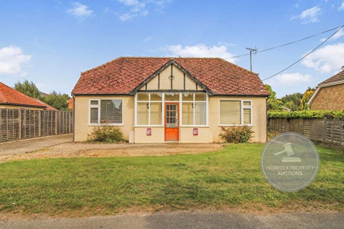 2 Bedroom Detached Bungalow For Sale In Sandy Lane, South Wootton, King's Lynn, PE30