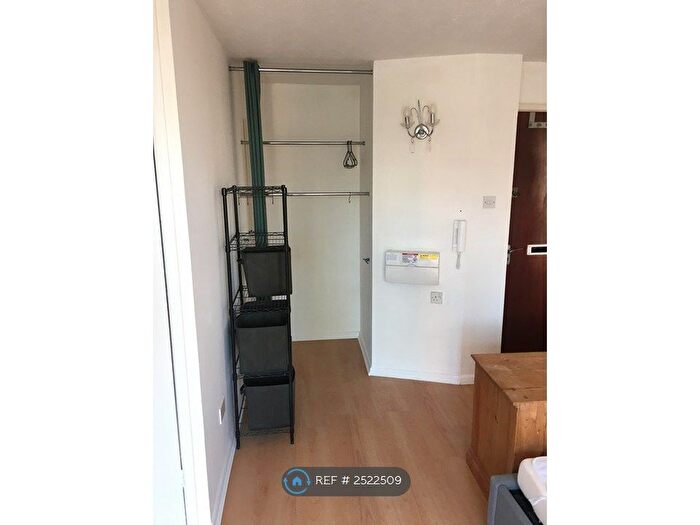 Studio To Rent In Bilberry Court, Winchester, SO23