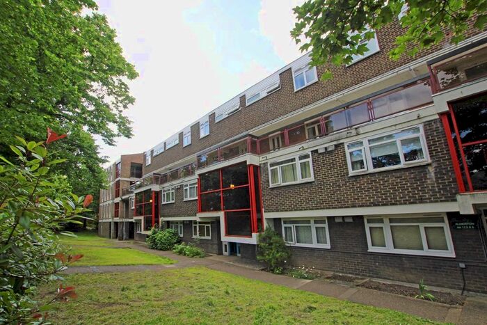3 Bedroom Flat To Rent In Coombe Road, Norbiton, Kingston Upon Thames, KT2