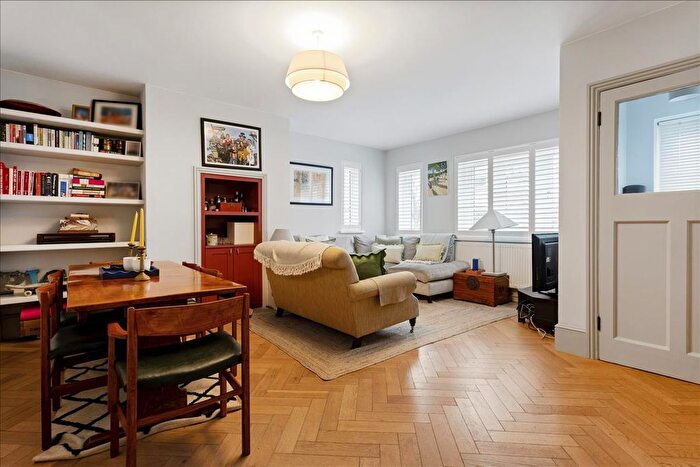 3 Bedroom Flat For Sale In Colwith Road, Hammersmith, London, W6