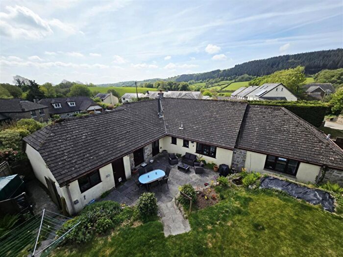 5 Bedroom Detached Bungalow For Sale In North Hill, Launceston, PL15