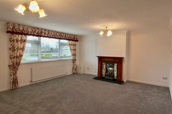 3 Bedroom Apartment To Rent In Castle Green, Cottingham, HU16