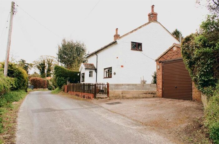 3 Bedroom Cottage For Sale In Low Road, Wenhaston, Halesworth, IP19