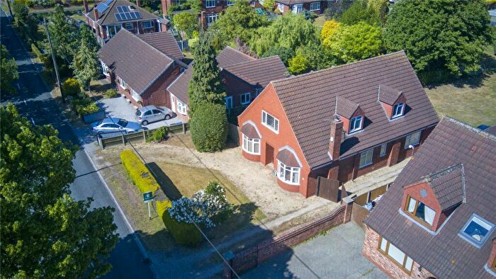 5 Bedroom Detached House For Sale In Cemetery Road, Hatfield Woodhouse, Doncaster, DN7