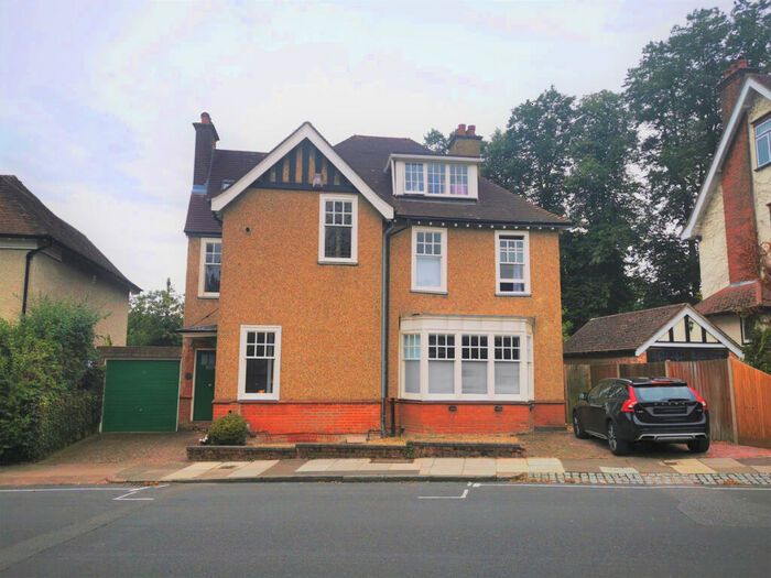 3 Bedroom Maisonette To Rent In Hall Place Gardens, St. Albans, AL1