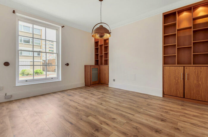 2 Bedroom Apartment To Rent In Latimer Gate, Bernard Street, Southampton, Hampshire, SO14