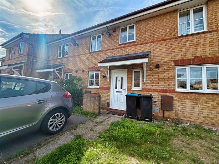 2 Bedroom Property To Rent In Ampleforth, Monkston, Milton Keynes, MK10
