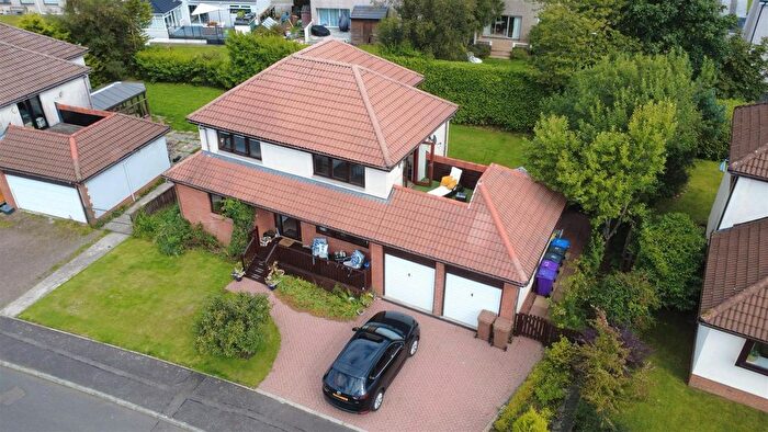 5 Bedroom Detached House For Sale In Paddockdyke, Skelmorlie, PA17