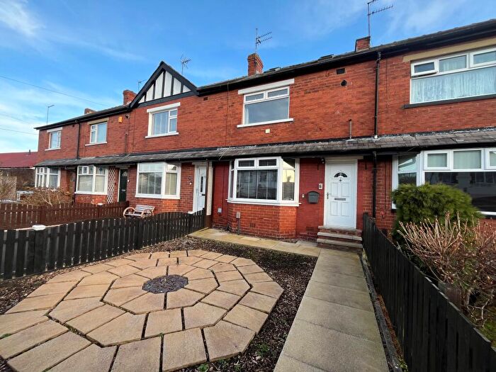 2 Bedroom House To Rent In Park Grove, Yeadon, Leeds, LS19