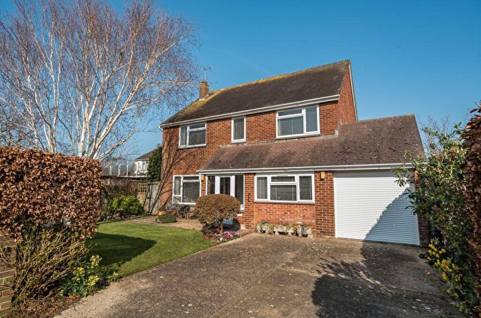 4 Bedroom Detached House For Sale In Broomcroft Road, Felpham, PO22