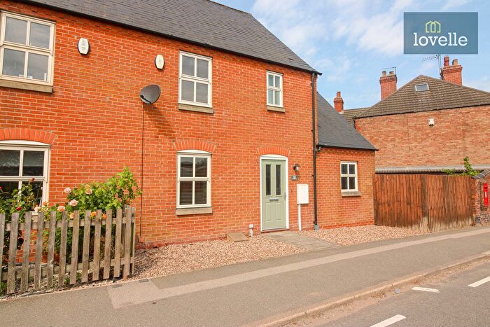 3 Bedroom Semi-Detached House For Sale In Newbridge Hill, Louth, LN11