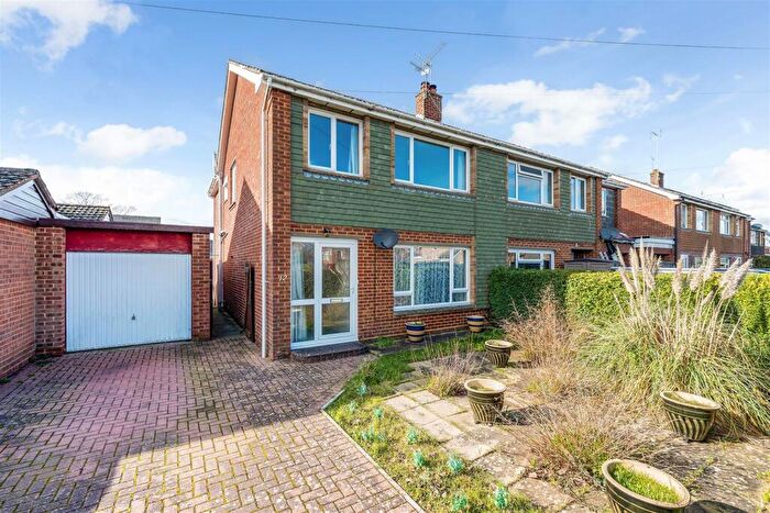 4 Bedroom Semi Detached House For Sale In Meon Road, Halterworth, Romsey, Hampshire, SO51