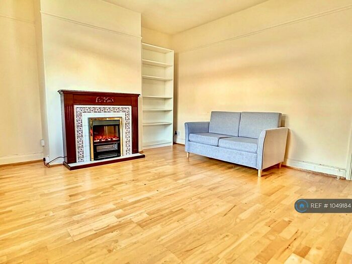 3 Bedroom Semi-Detached House To Rent In Bisson Road, London, E15