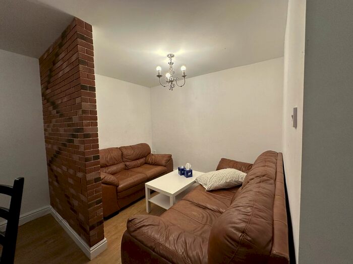 2 Bedroom Flat To Rent In Wisley House, Rampayne St, London, SW1V