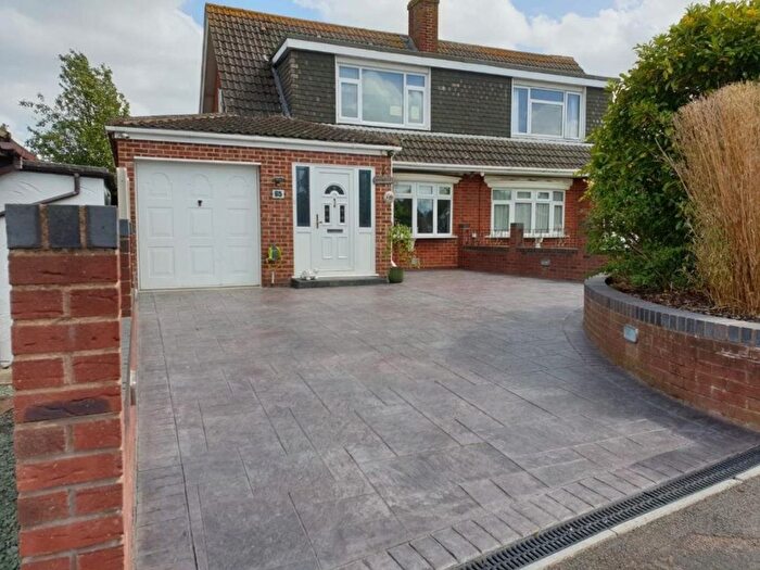 3 Bedroom Terraced House To Rent In Chatsworth Avenue, Tuffley, Gloucester, GL4