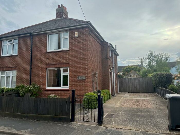 3 Bedroom Semi-Detached House To Rent In Parsons Lane, Alford, Lincs, LN13