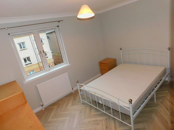 2 Bedroom Flat To Rent In , Duff Road, Edinburgh, EH11