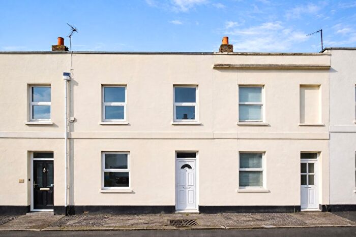3 Bedroom Terraced House To Rent In Keynsham Street, Cheltenham, GL52