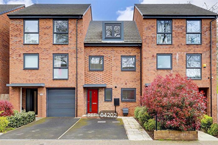 4 Bedroom Terraced House To Rent In Riverway Gardens, Meadows, Nottingham, NG2