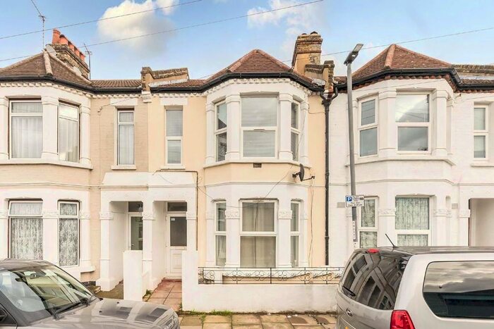 1 Bedroom Flat To Rent In Conington Road, London, SE13