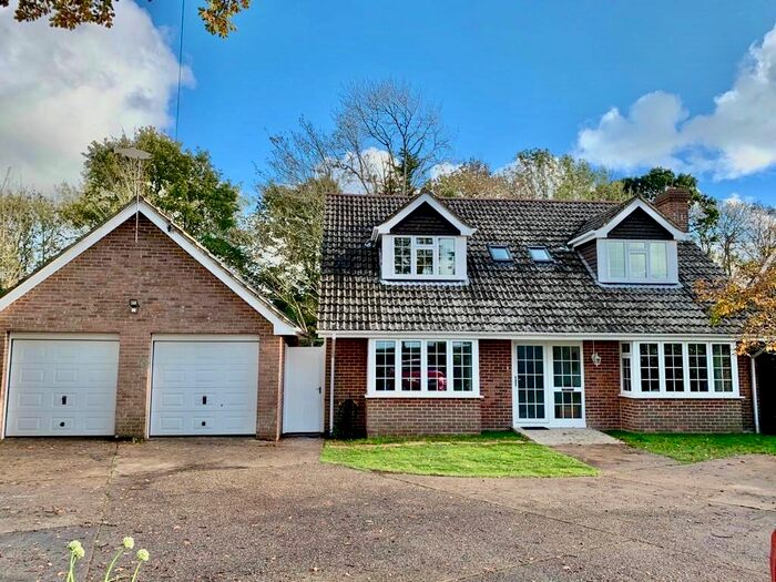 3 Bedroom Detached House To Rent In Holly Lodge, East Boldre SO42