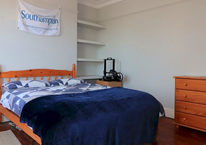 5 Bedroom House To Rent In Oakhurst Road, SO17