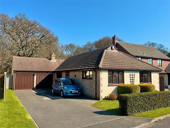 3 Bedroom Bungalow For Sale In The Fallows, New Milton, Hampshire, BH25