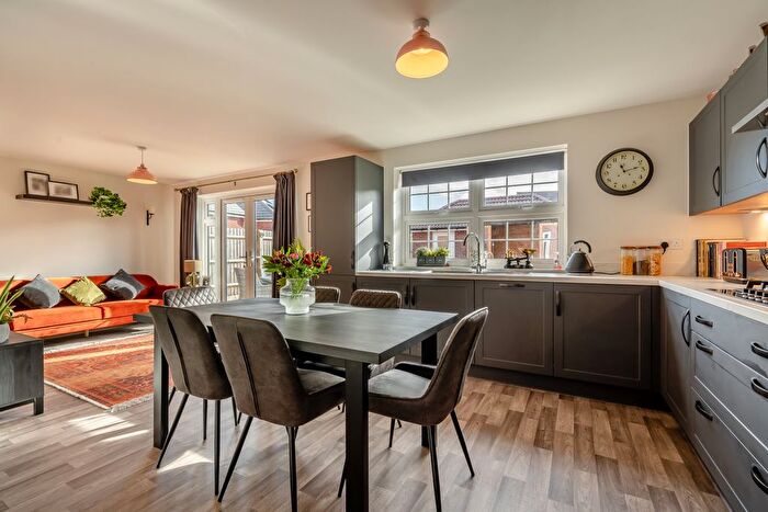 4 Bedroom Detached House For Sale In Buzzard Row, Newent, Gloucestershire, GL18