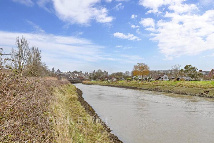 4 Bedroom End Of Terrace House For Sale In Penfolds Place, Arundel, West Sussex, BN18