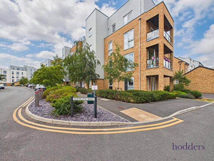 1 Bedroom Apartment For Sale In Addlestone, Surrey, KT15