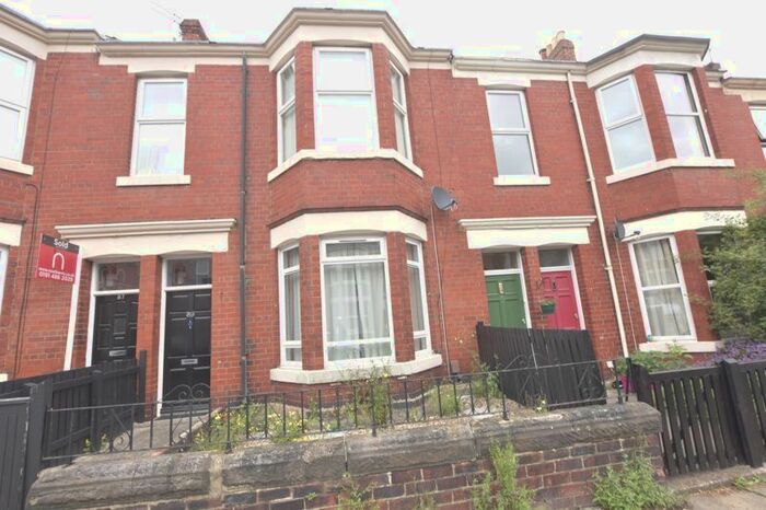 2 Bedroom Flat To Rent In Tosson Terrace, Heaton, Newcastle Upon Tyne, NE6