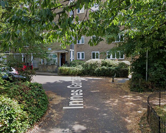 1 Bedroom Flat To Rent In Innes Gardens, London, SW15