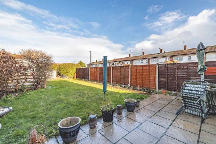 3 Bedroom Terraced House For Sale In Humber Way, Langley, SL3