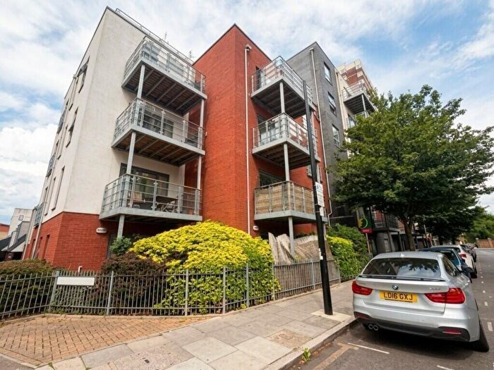 2 Bedroom Apartment To Rent In Rushton Walk, London, E3