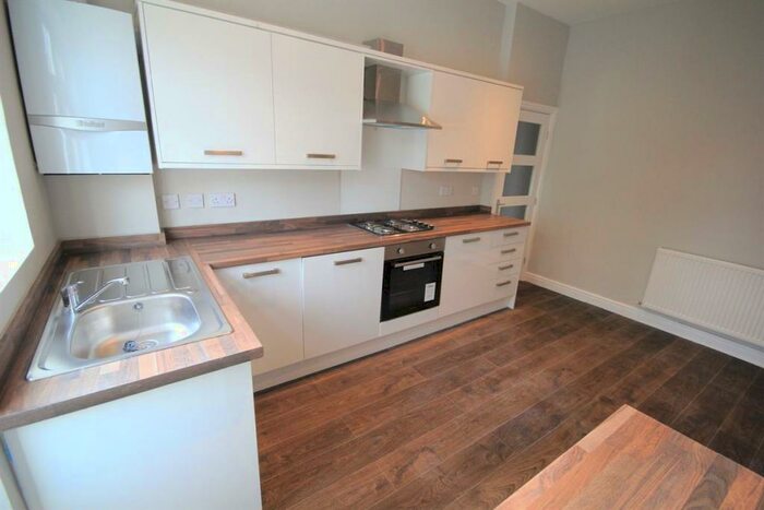 2 Bedroom Maisonette To Rent In Devonshire Road, Pinner, HA5