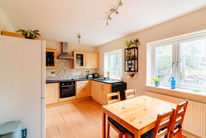 3 Bedroom Terraced House For Sale In Pentire Avenue, BS13