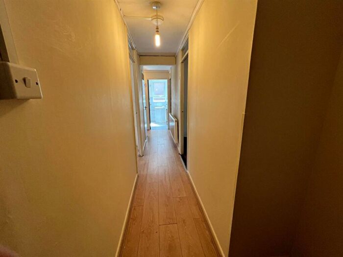 2 Bedroom Flat To Rent In Carpenter Road, Edgbaston, Birmingham, B15