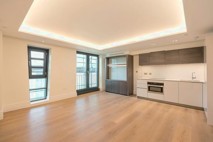 1 Bedroom Flat To Rent In Compass House, Kensington Gardens Square, Bayswater, Hyde Park, W2