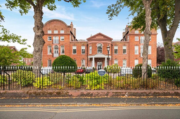 3 Bedroom Penthouse For Sale In Building, City Walls Road, Chester, CH1