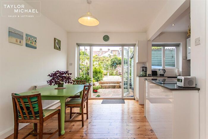 4 Bedroom Terraced House For Sale In Sheridan Terrace, Hove, BN3