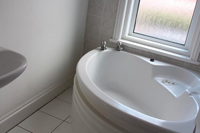 6 Bedroom House To Rent In Bedroom Detached House In Charminster, BH8