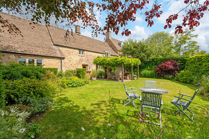 4 Bedroom Barn Conversion For Sale In Main Street Over Norton Chipping Norton, Oxfordshire, OX7