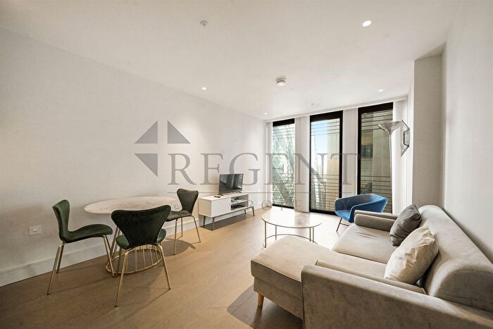 1 Bedroom Flat To Rent In Pan Pacific Hotel, Houndsditch, EC3A