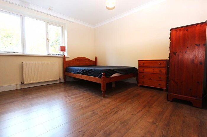 Property To Rent In Westminster Drive, Bounds Green / Palmers Green, N13