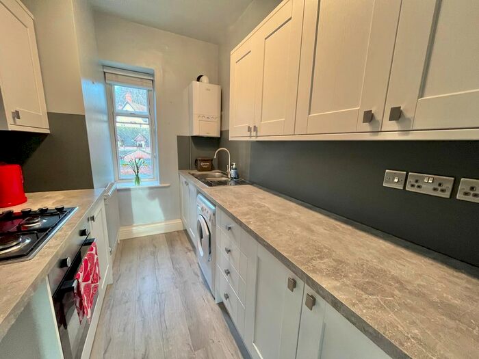 1 Bedroom Flat To Rent In Blenheim Road, Minehead, TA24