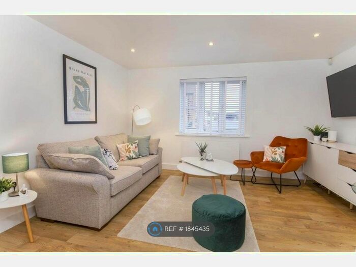 2 Bedroom Flat To Rent In North Moor Croft, Huntington, York, YO32