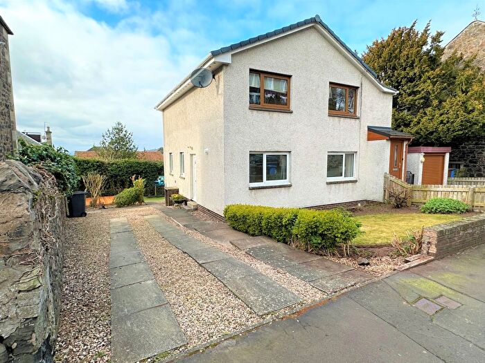 2 Bedroom Flat To Rent In Queen Street, Newport On Tay, DD6