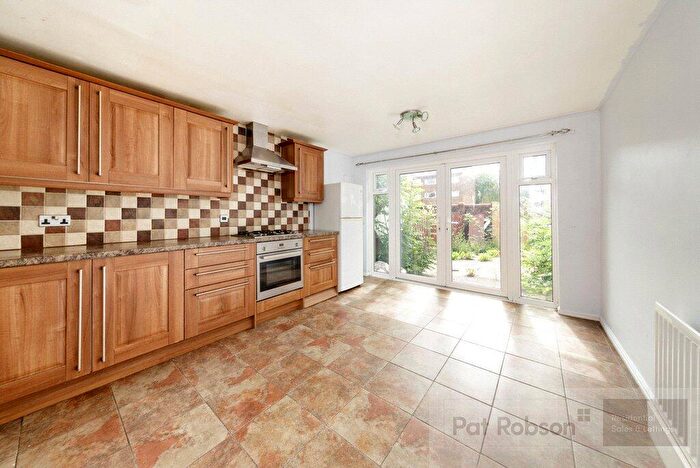 3 Bedroom Terraced House To Rent In Langhorn Close, Heaton, Newcastle Upon Tyne, NE6