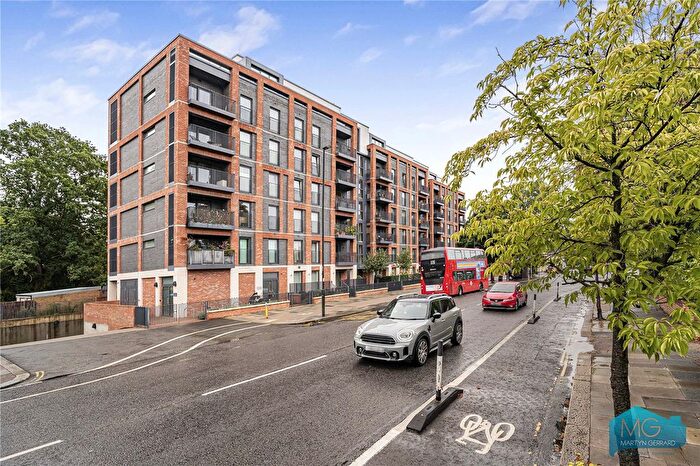 1 Bedroom Flat For Sale In Green Lanes, London, N21