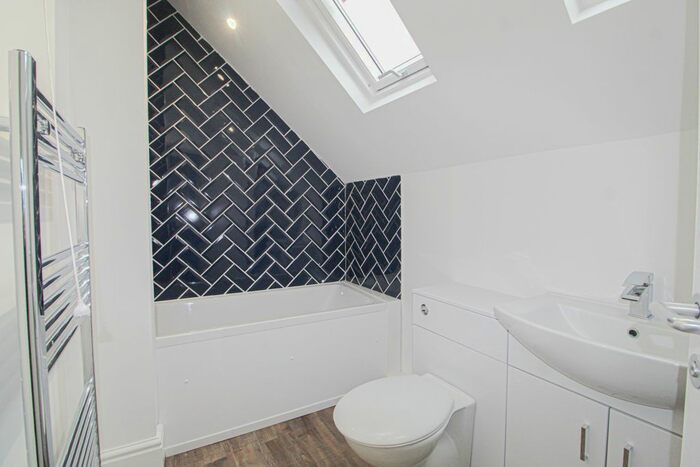 2 Bedroom Flat To Rent In Shirley Road, Roath, Cardiff, CF23